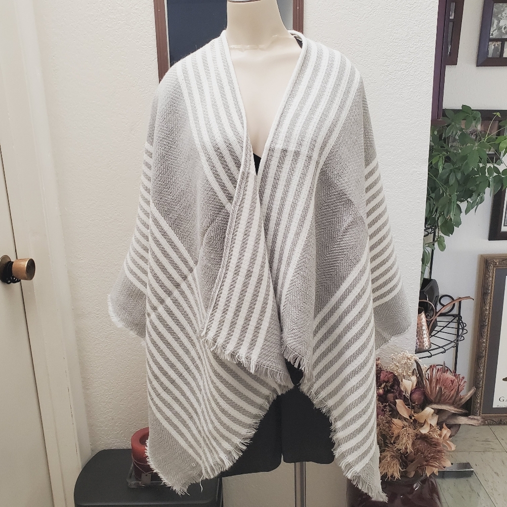 BP Cape or Wrap one size NWT